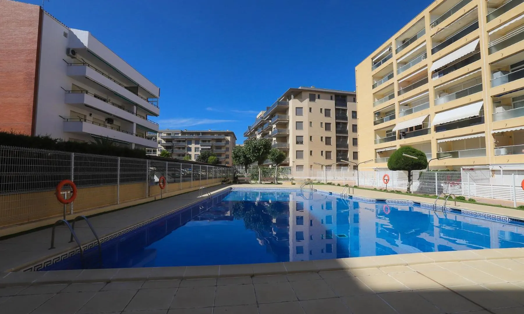 Apartament Differentflats Aquario La Pineda